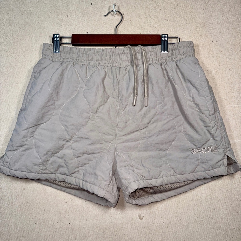 Sacre Womens Quilted Athletic Shorts Taupe Grey Mesh Lined‎ Drawstring Size L